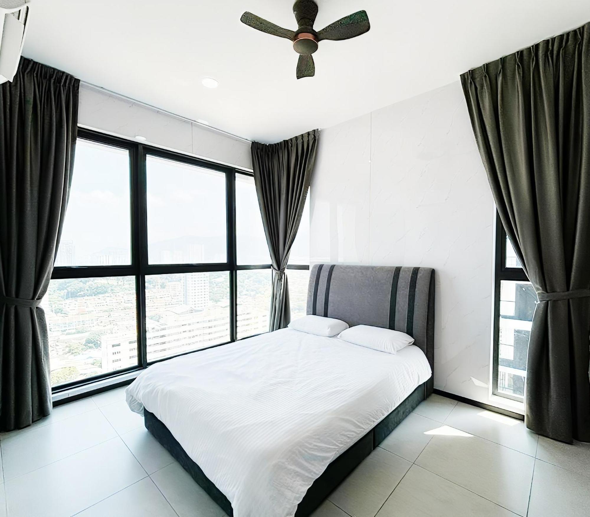 Urban Suites Two Or Three Bedroom Georgetown By Anc Jelutong المظهر الخارجي الصورة