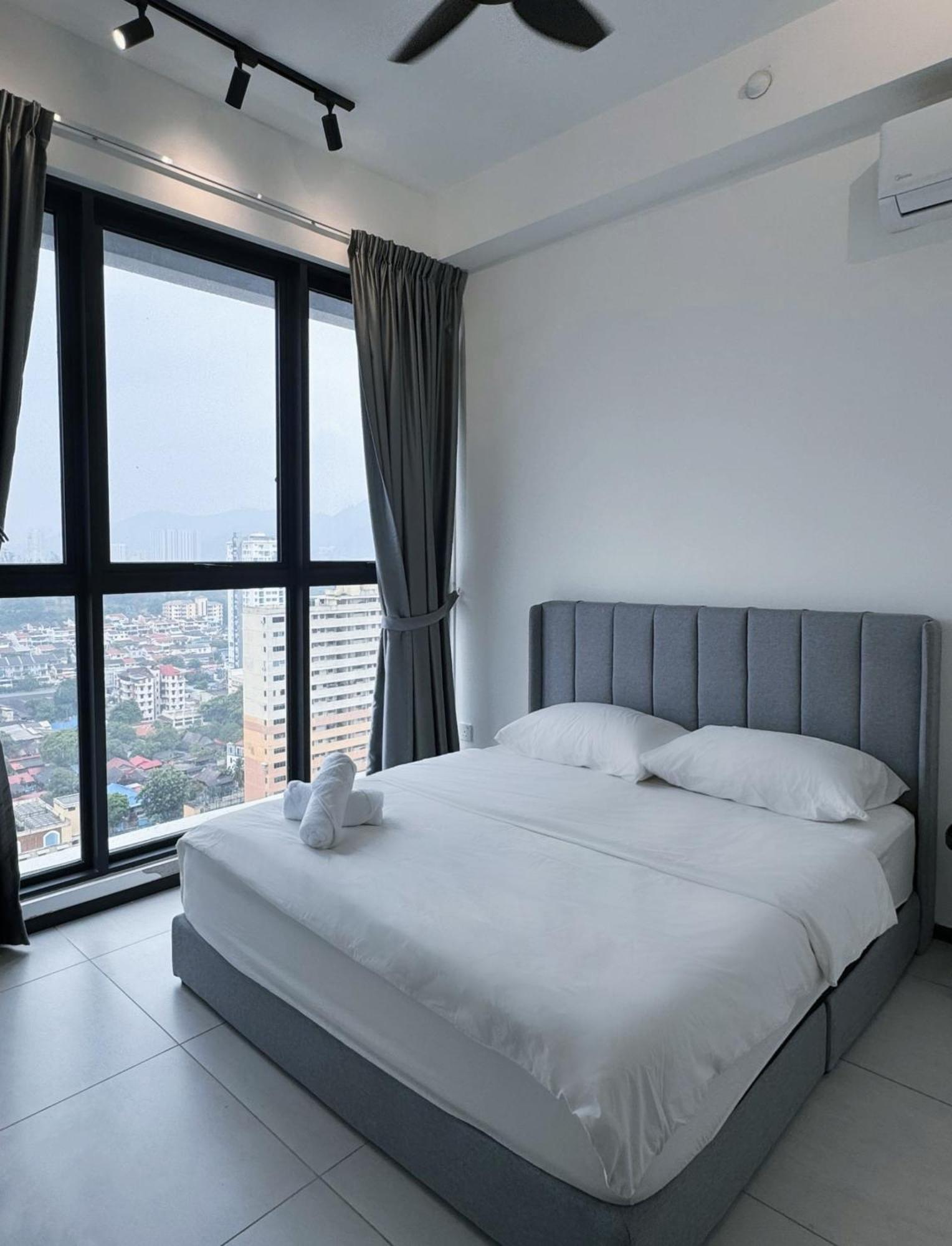 Urban Suites Two Or Three Bedroom Georgetown By Anc Jelutong المظهر الخارجي الصورة