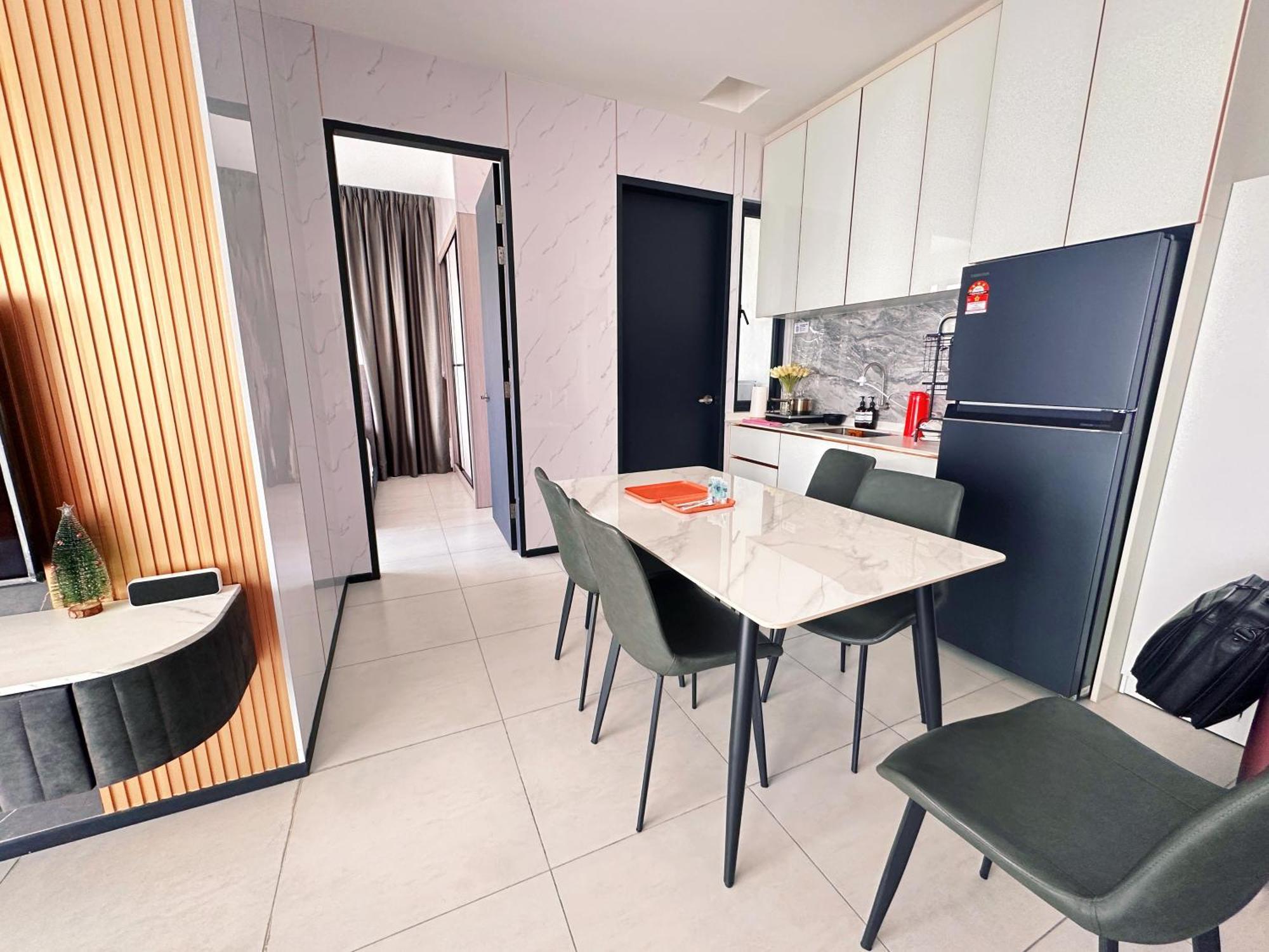 Urban Suites Two Or Three Bedroom Georgetown By Anc Jelutong المظهر الخارجي الصورة