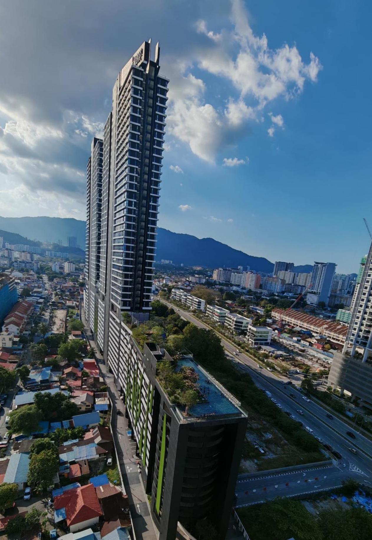 Urban Suites Two Or Three Bedroom Georgetown By Anc Jelutong المظهر الخارجي الصورة